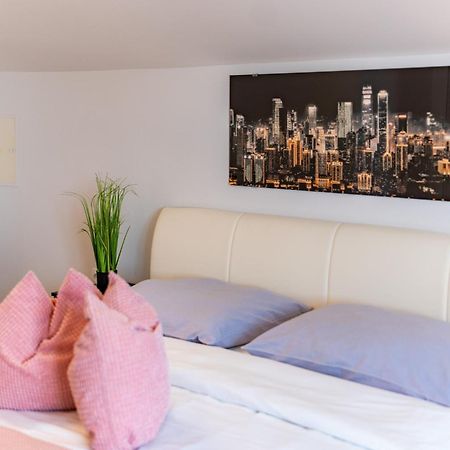 Apartman Petra S Pogledom Na More Banjol المظهر الخارجي الصورة